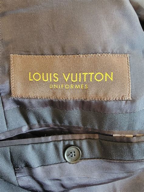 louis vuitton uniforme|louis vuitton uniform label.